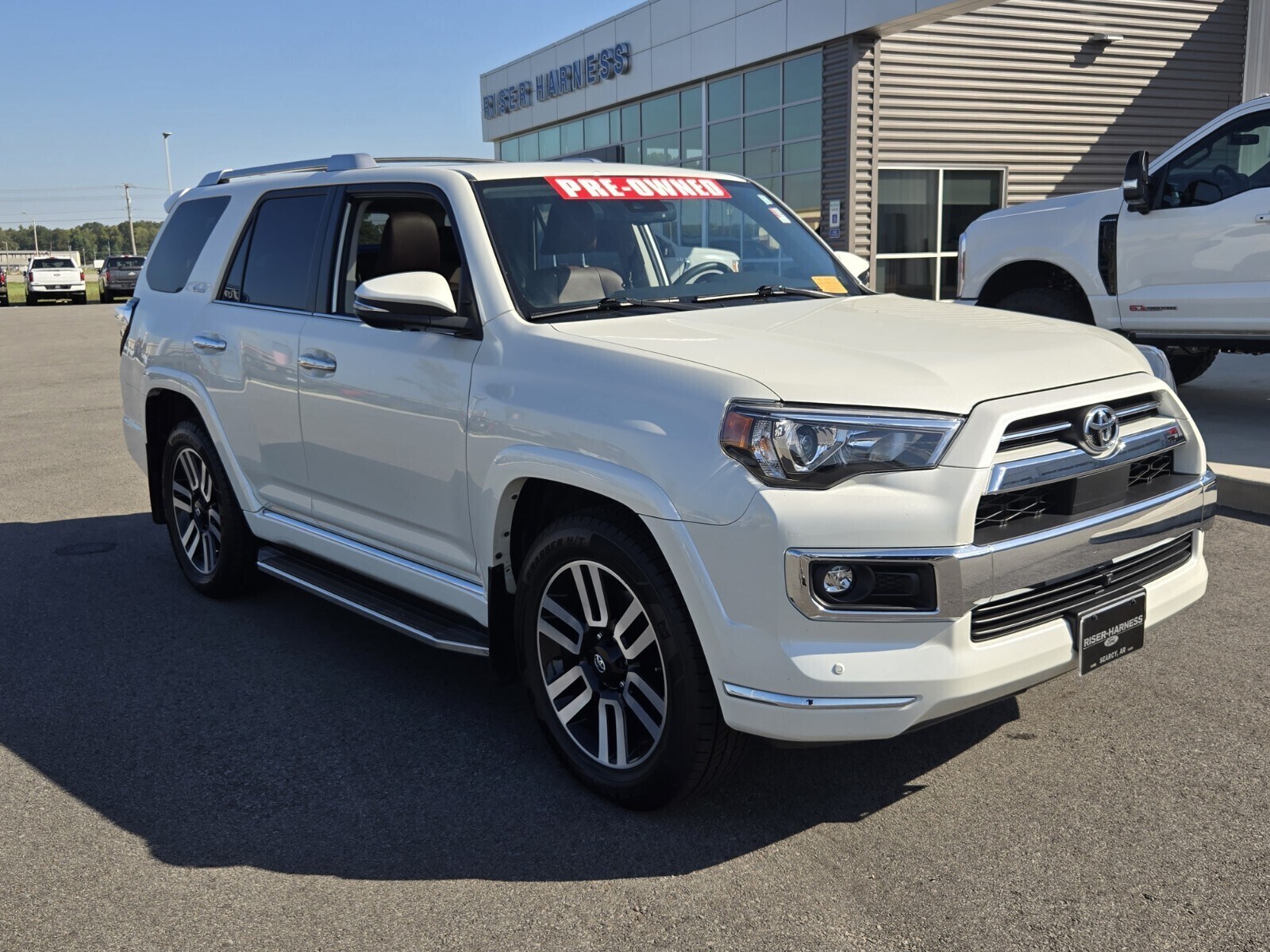 2022 Toyota 4Runner Limited photo 2