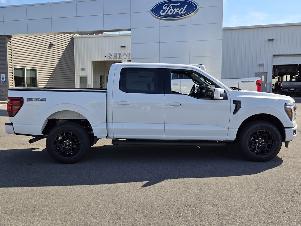 New 2025 Ford F-150 Lariat TRUCK