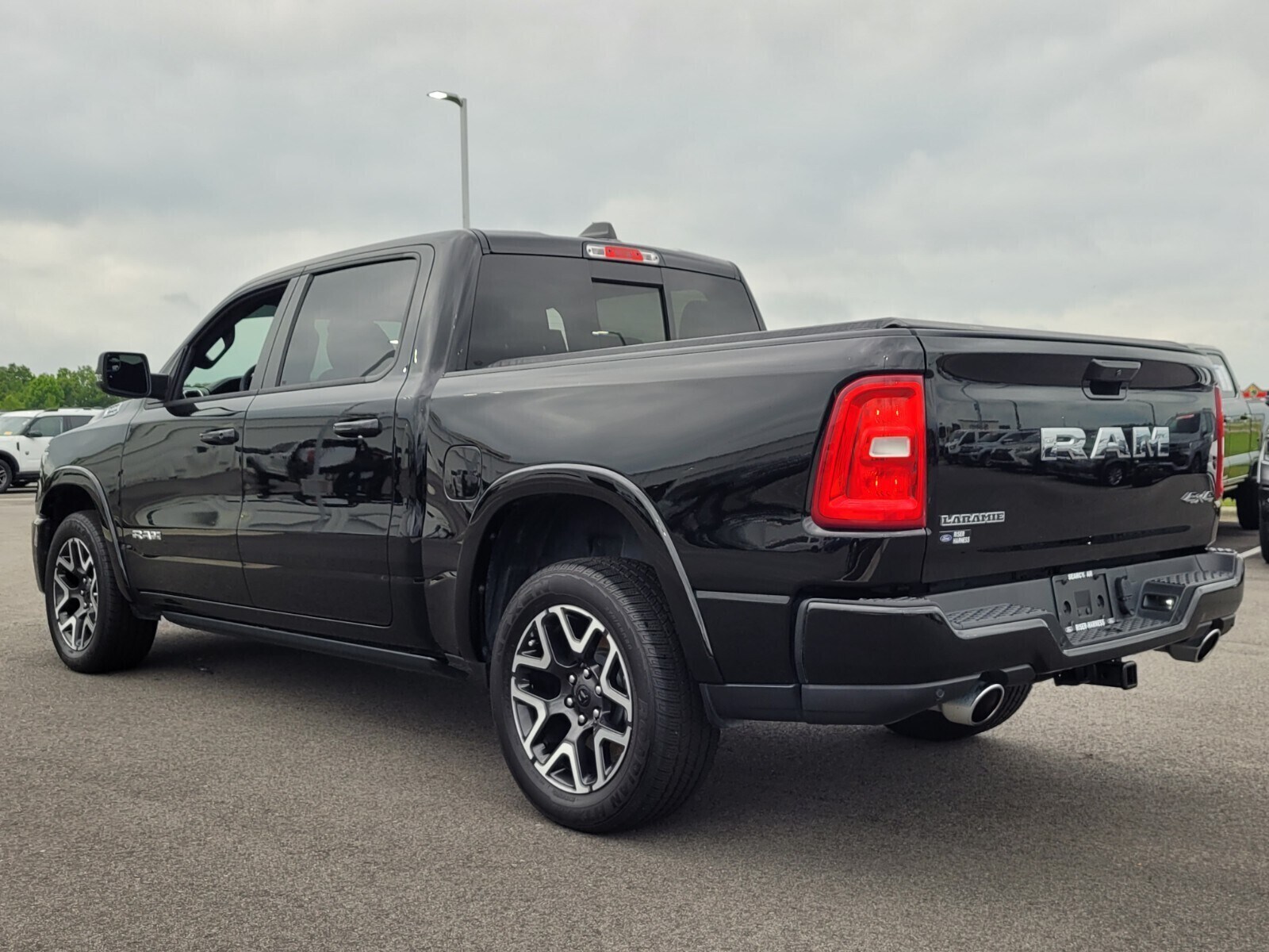 2025 Ram 1500 Laramie photo 3