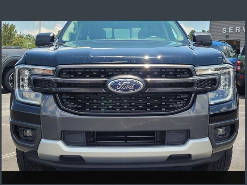 2024 Ford Ranger XLT photo 2