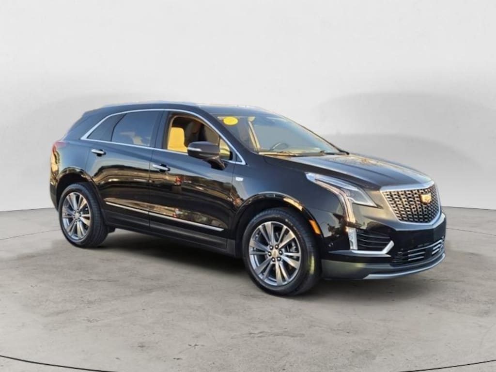 Used 2024 Cadillac XT5 FWD Premium Luxury Sport Utility