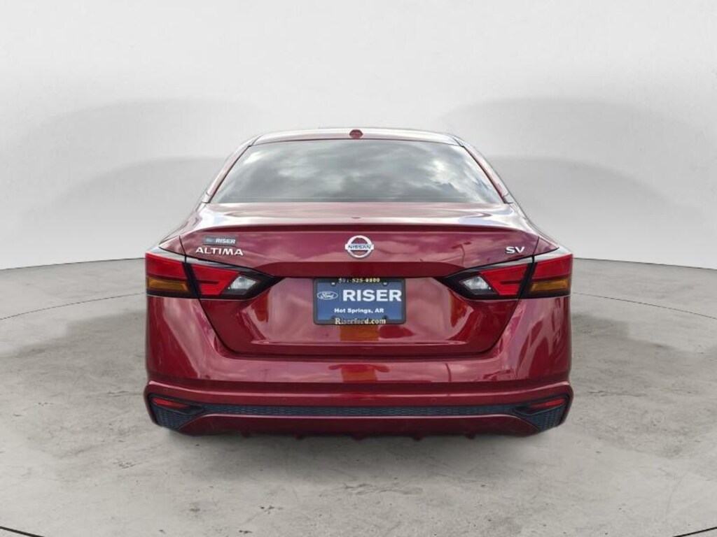 Used 2022 Nissan Altima 2.5 SV Sedan