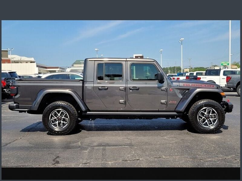 Used 2024 Jeep Gladiator Rubicon X with VIN 1C6JJTBG0RL110062 for sale in Little Rock