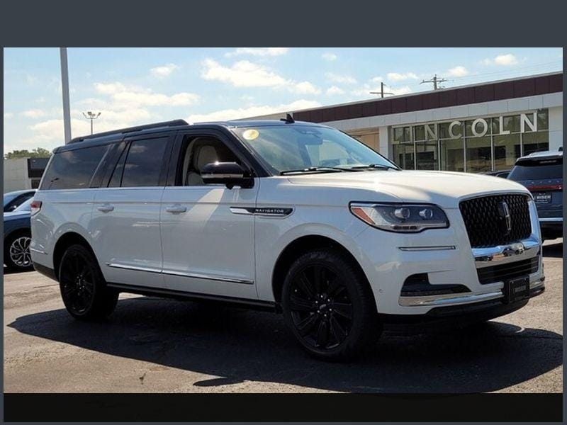 2024 Lincoln Navigator L Black Label