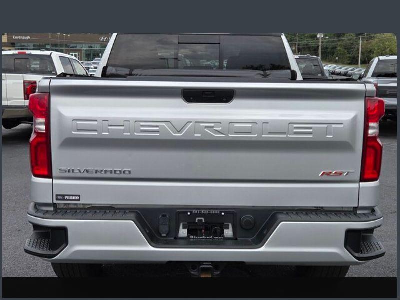 2020 Chevrolet Silverado RST photo 4
