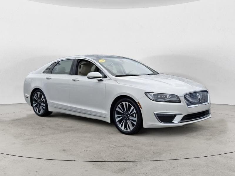 2019 Lincoln MKZ Hybrid Reserve II FWD's photo