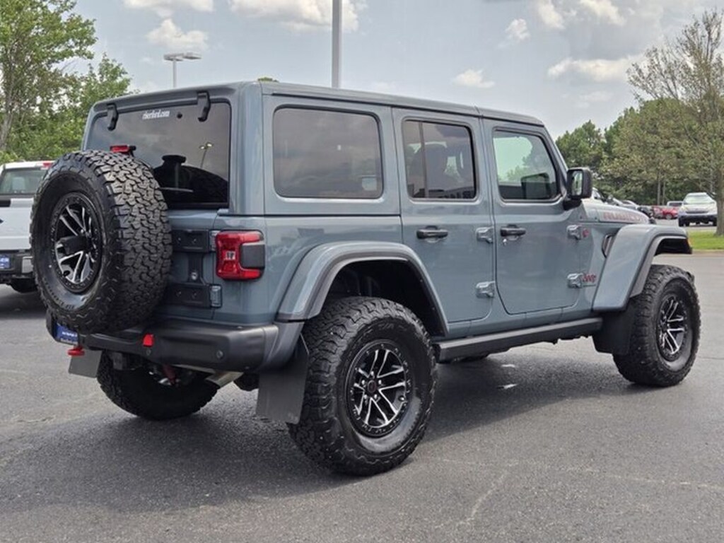 Used 2024 Jeep Wrangler Rubicon X Sport Utility
