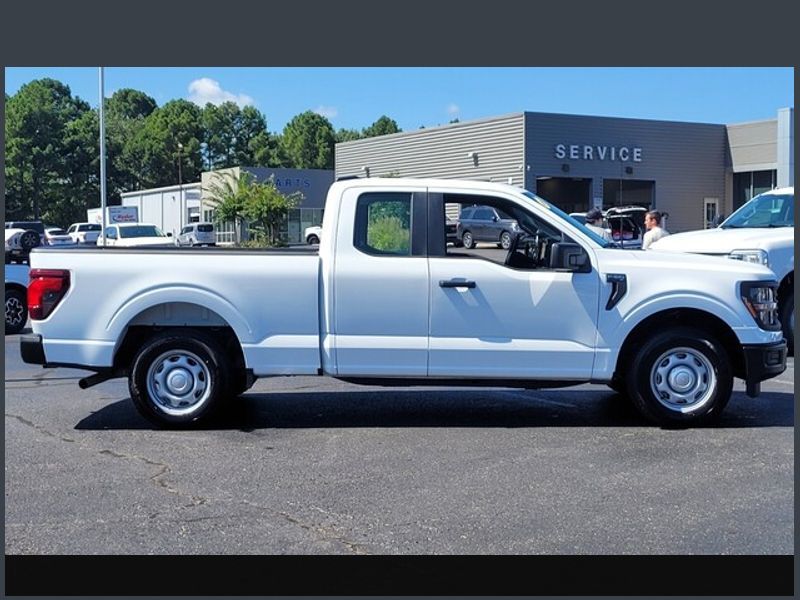2024 Ford F-150 XL photo 2