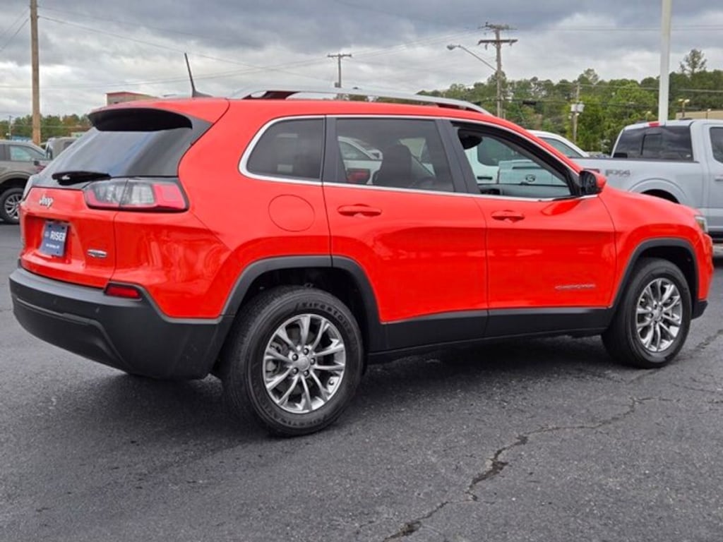 Used 2021 Jeep Cherokee Latitude Plus Sport Utility