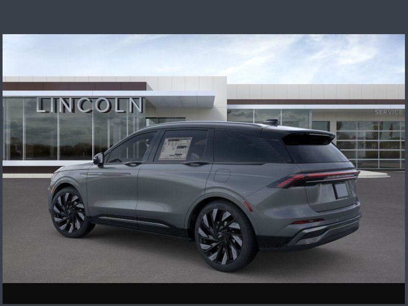 2025 Lincoln Nautilus Reserve photo 4