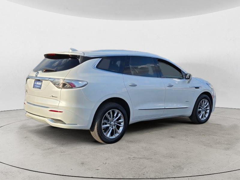 2023 Buick Enclave Avenir Sport photo 3