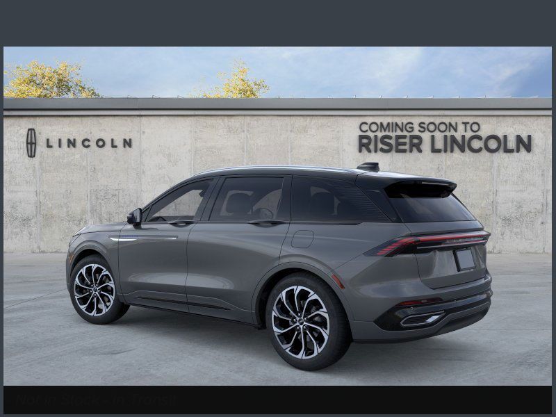 2025 Lincoln Nautilus Reserve photo 4