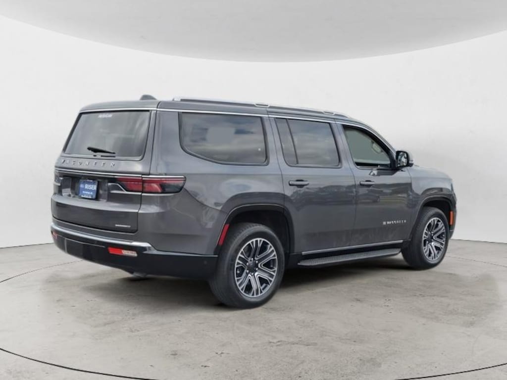 Used 2022 Jeep Wagoneer Series III Sport Utility