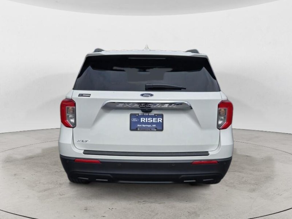 Used 2024 Ford Explorer XLT Sport Utility