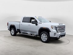 2022 GMC Sierra Denali Crew Cab 1GT49RE72NF263595