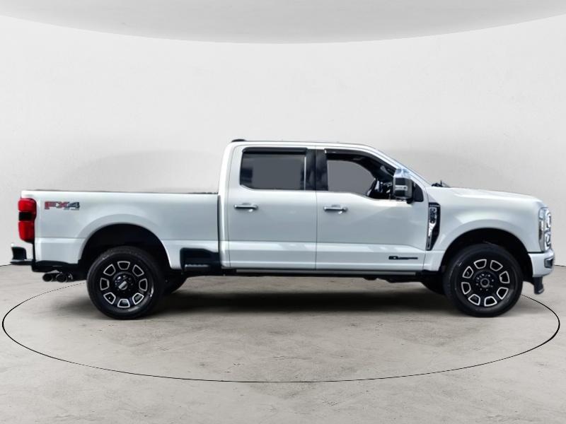 2024 Ford F-250 Platinum photo 2