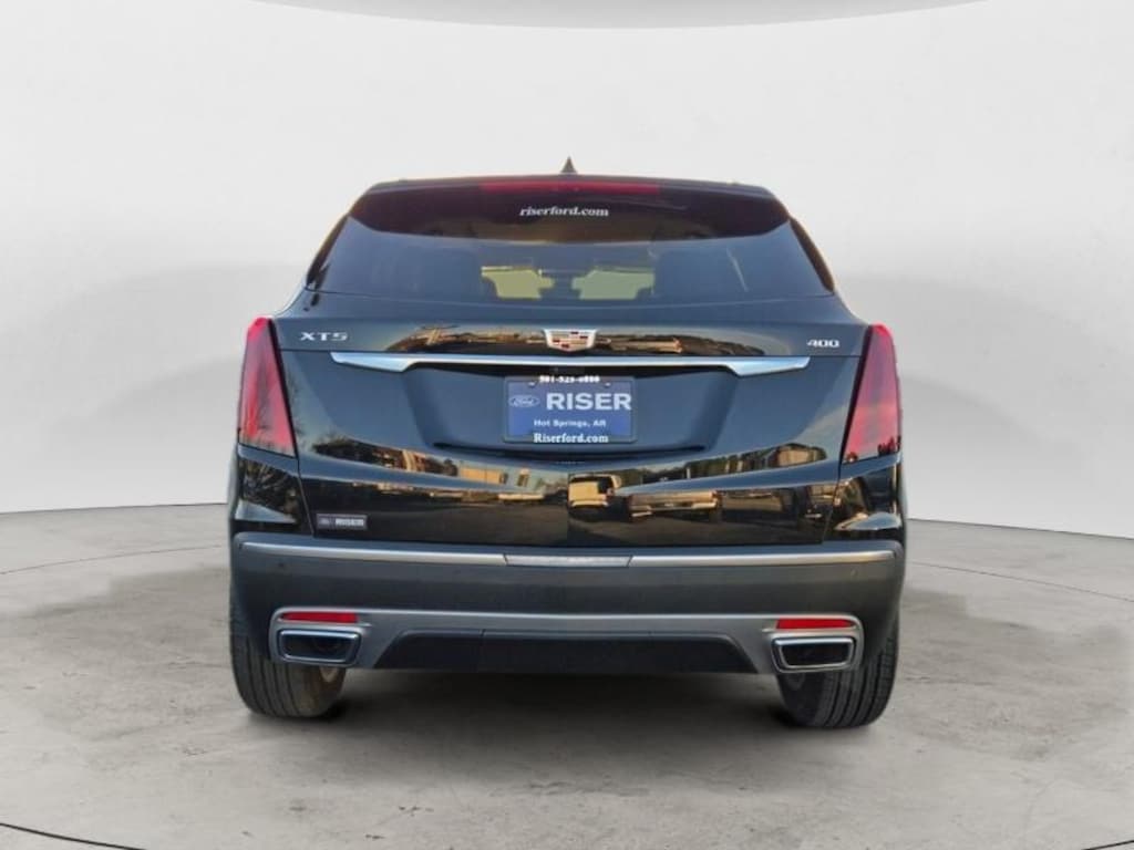 Used 2024 Cadillac XT5 FWD Premium Luxury Sport Utility