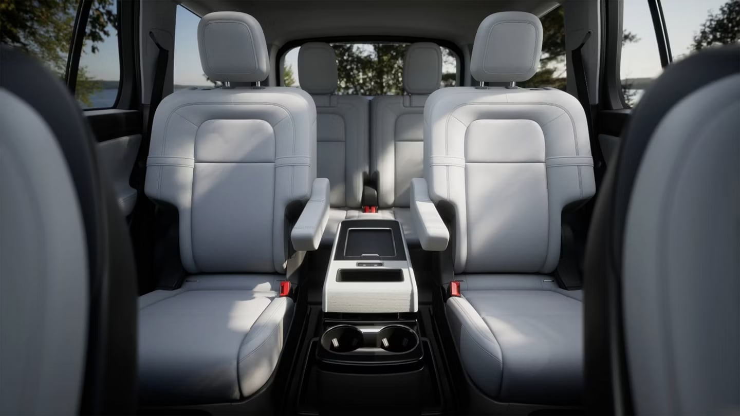 2026 Lincoln Aviator Interior & Passenger Seating