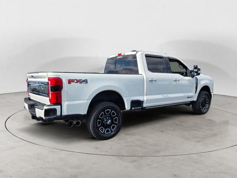2024 Ford F-250 Platinum photo 3