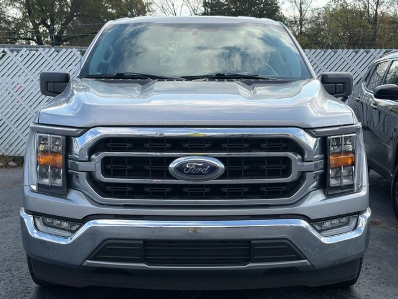 2021 Ford F-150 XLT photo 2