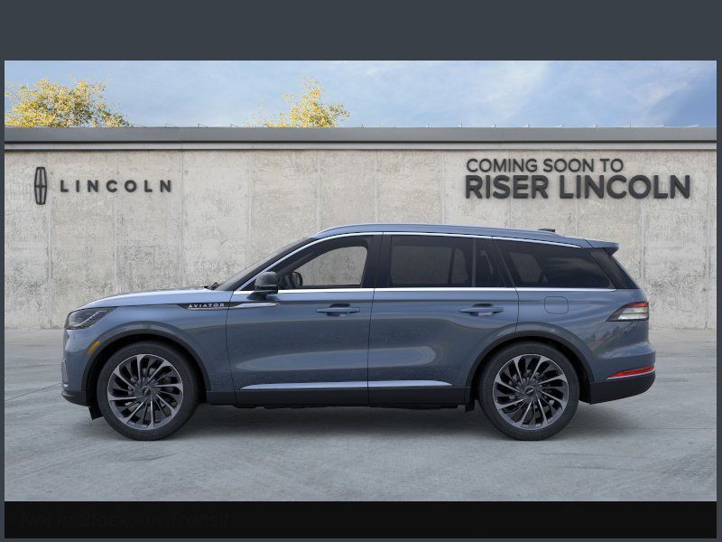 2025 Lincoln Aviator Reserve photo 3