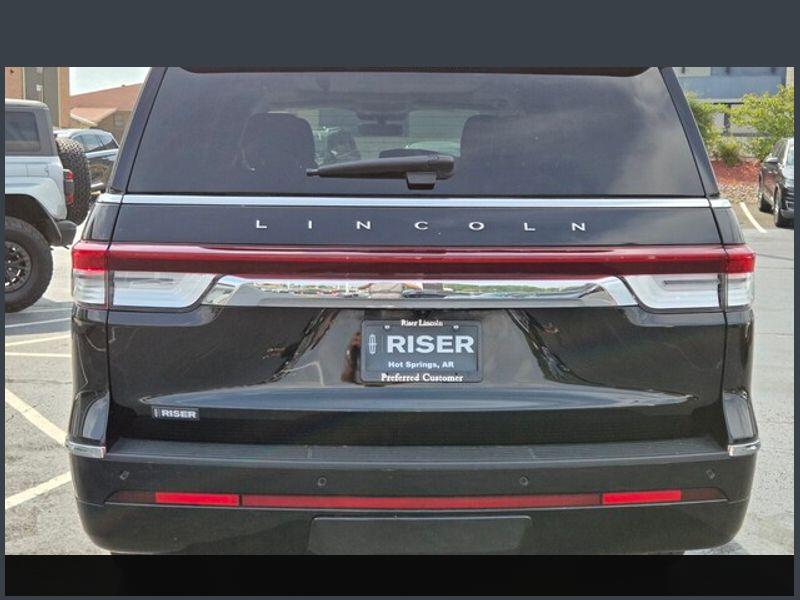 2024 Lincoln Navigator Reserve photo 4