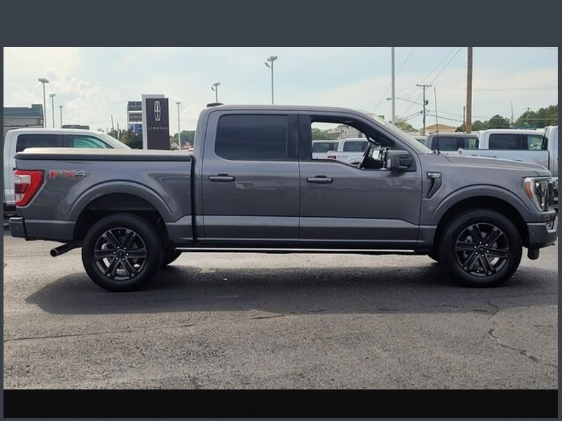 2022 Ford F-150 Lariat photo 2