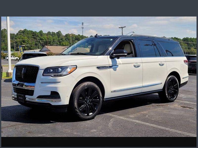 2024 Lincoln Navigator Black Label photo 4