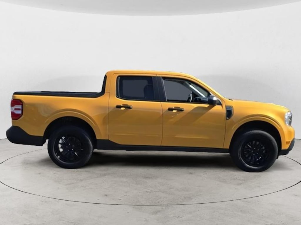 Certified 2022 Ford Maverick XLT SuperCrew