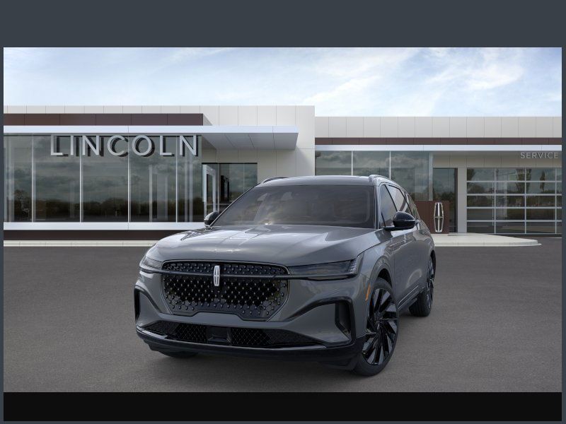2025 Lincoln Nautilus Reserve photo 2