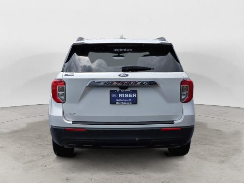 Used 2024 Ford Explorer XLT Sport Utility