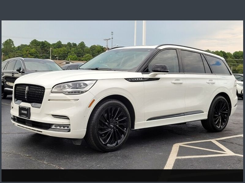 2024 Lincoln Aviator Reserve photo 3