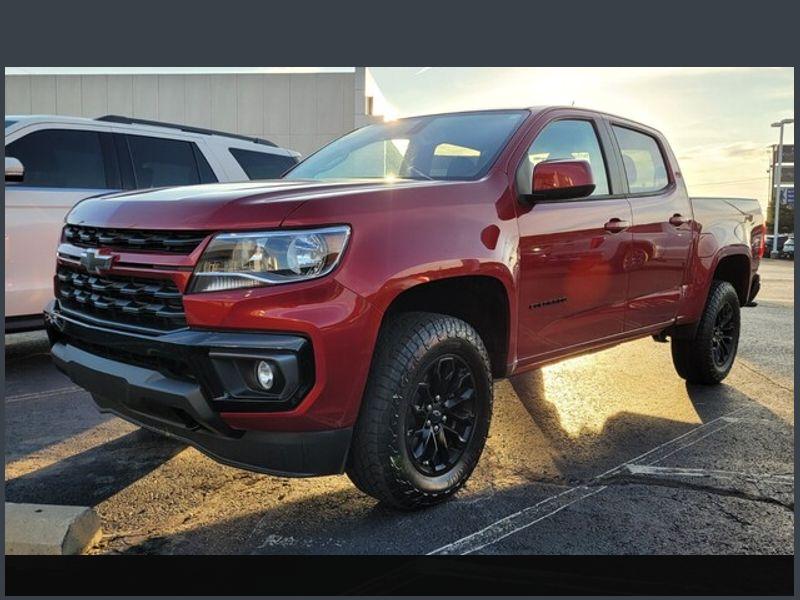 2022 Chevrolet Colorado LT photo 3