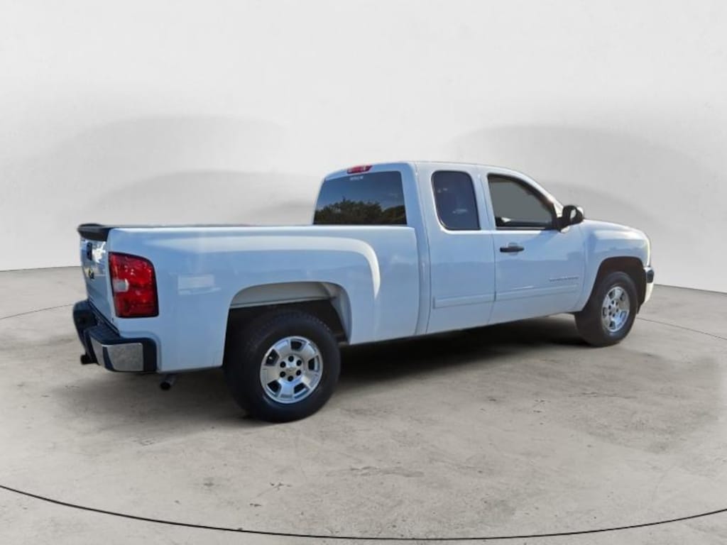 Used 2011 Chevrolet Silverado LT Extended Cab
