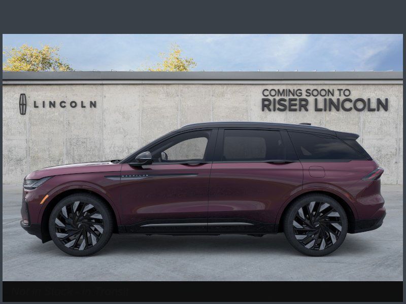2025 Lincoln Nautilus Reserve photo 3