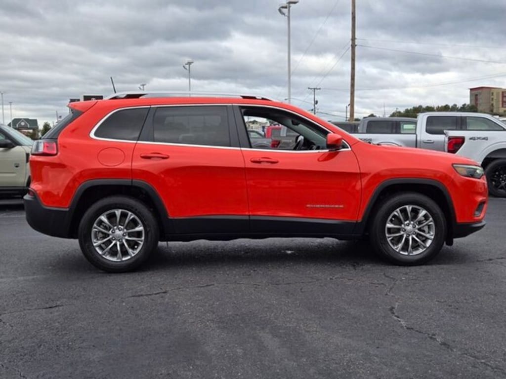 Used 2021 Jeep Cherokee Latitude Plus Sport Utility