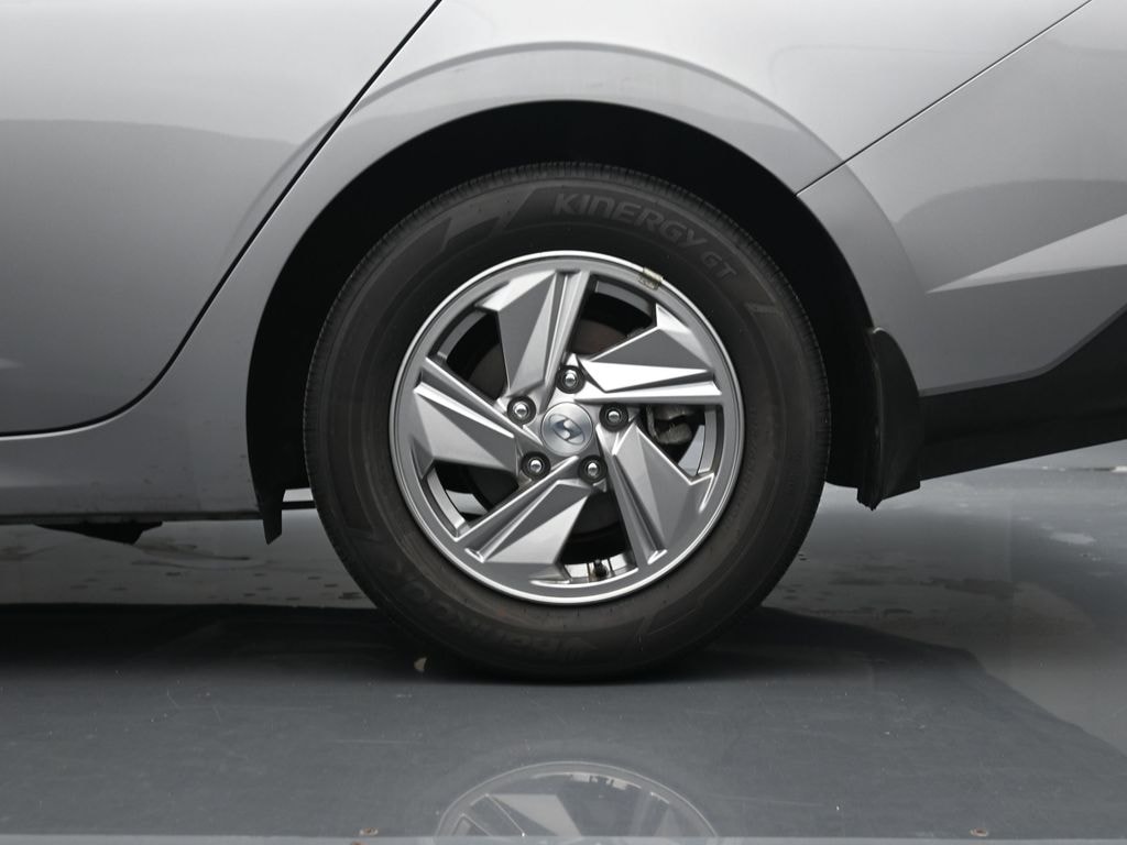 Certified 2025 Hyundai Elantra SE Sedan