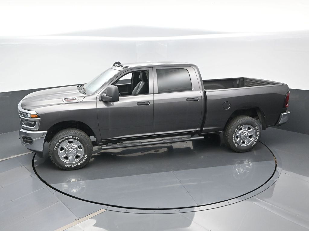 2026 RAM 3500 Tradesman - Photo 12
