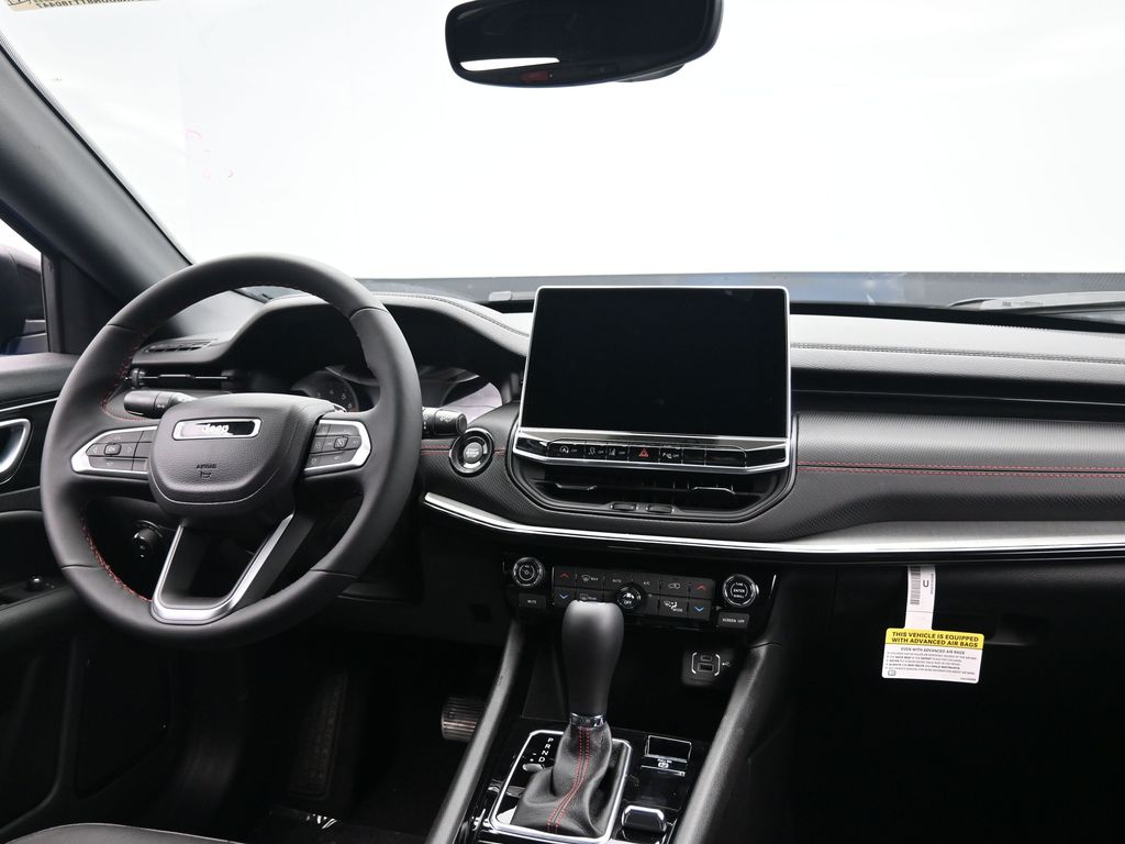 2026 Jeep Compass Trailhawk Sport photo 3