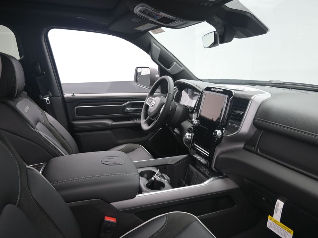 2026 Ram 1500 Laramie photo 4