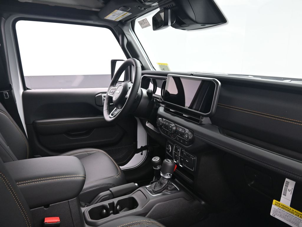 2026 Jeep Wrangler Sahara photo 4