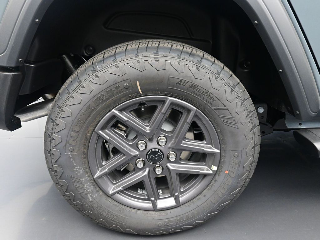 2025 Jeep Wrangler Sport S photo 2