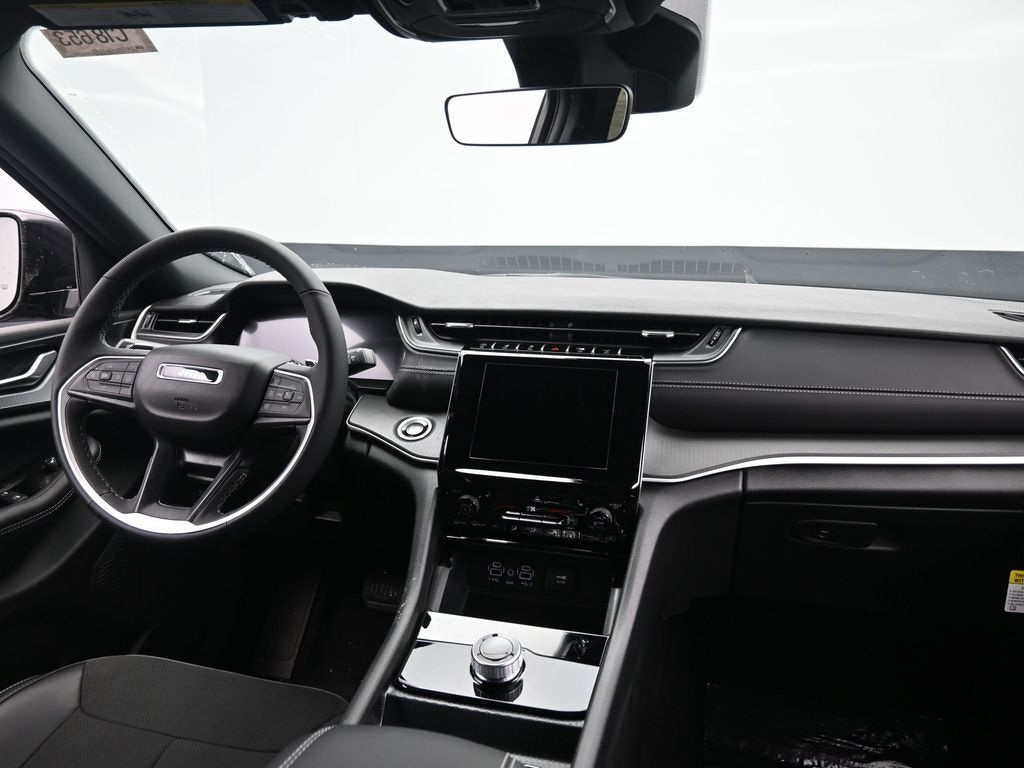 New 2025 Jeep Grand Cherokee Altitude X Sport Utility