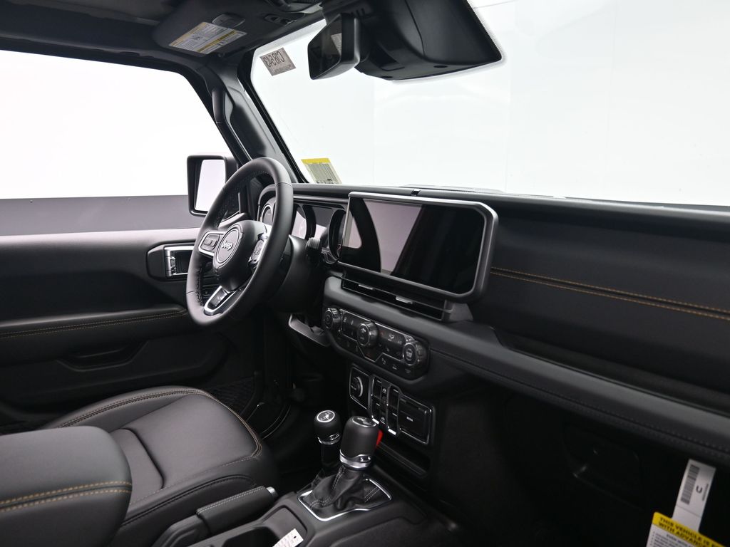 2026 Jeep Wrangler Sahara photo 4