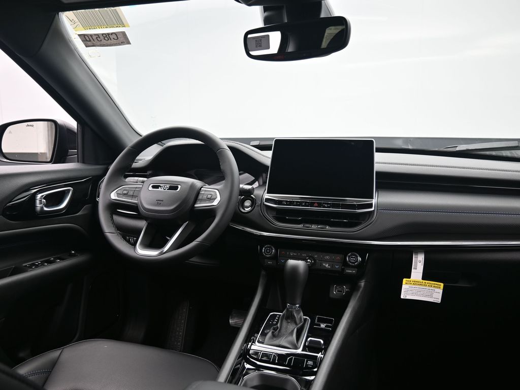 2026 Jeep Compass Limited Altitude photo 3