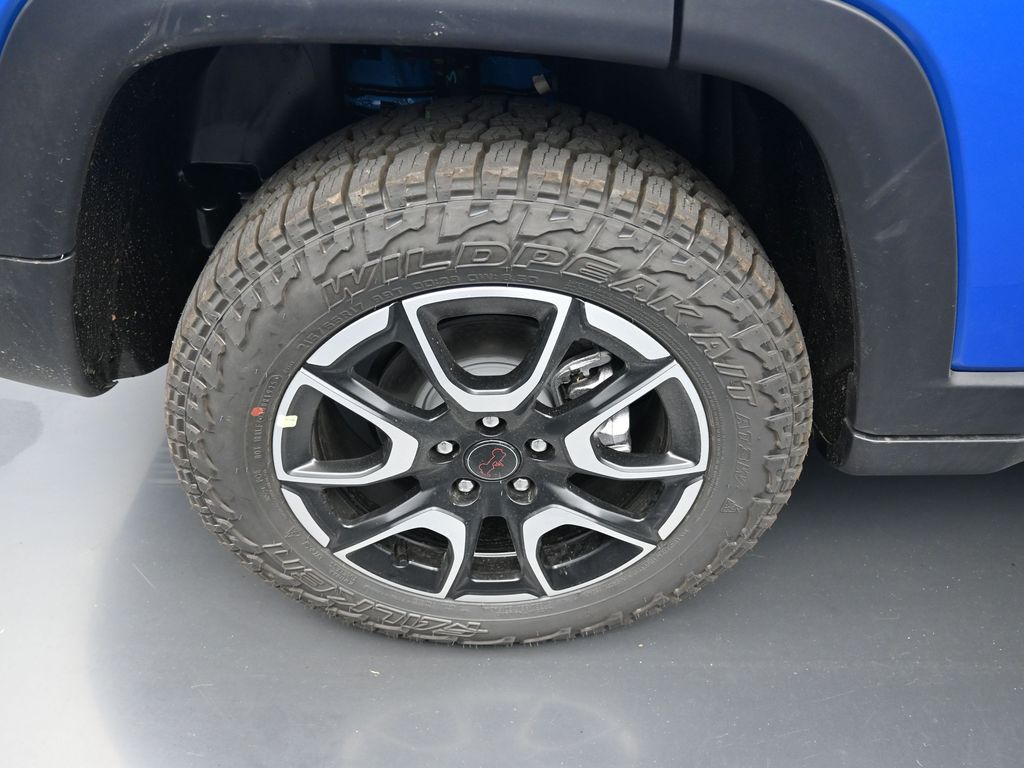 2026 Jeep Compass Trailhawk Sport photo 2