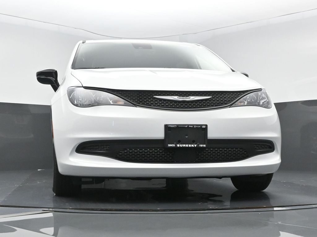 2026 Chrysler Voyager LX - Photo 32