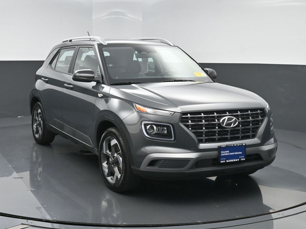 Used 2025 Hyundai Venue Limited Sport Utility