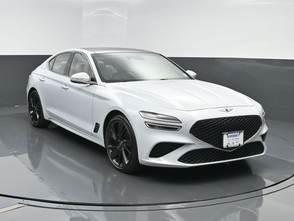 2023 GENESIS G70 Standard's photo