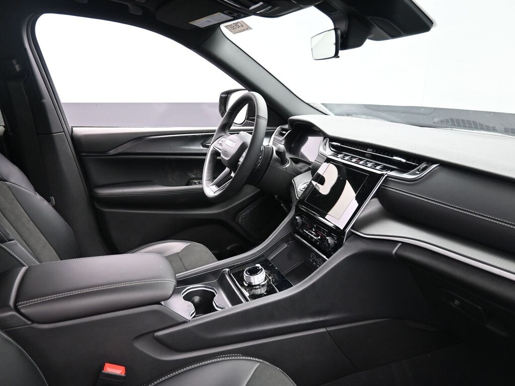 New 2025 Jeep Grand Cherokee Altitude X Sport Utility